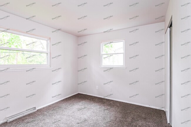 Building Photo - 609 Lynn Haven Ln