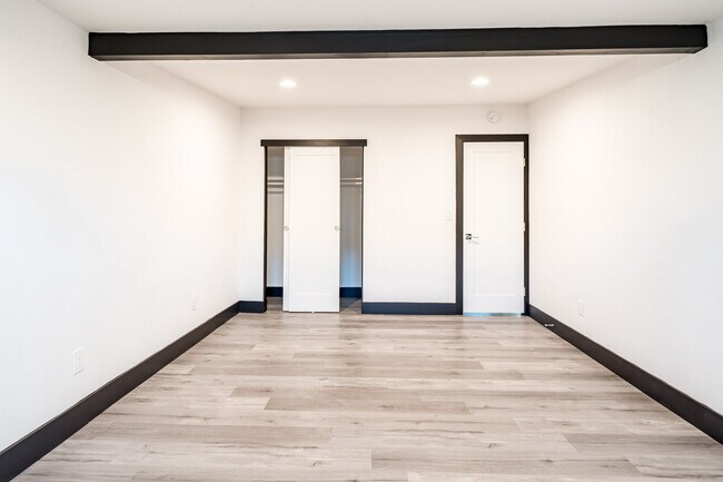 Building Photo - 5131 Barstow St