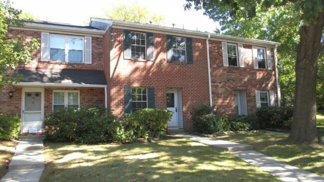 Building Photo - 38 Juniper Ct