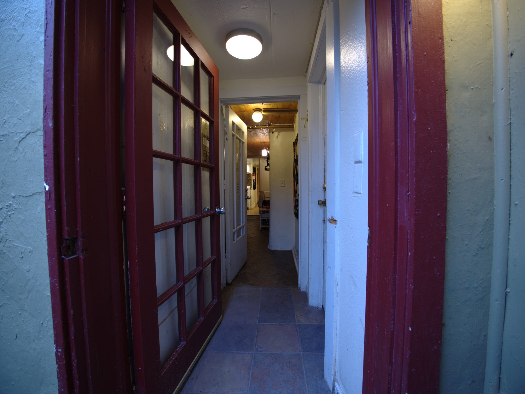 Exterior entryway - 717 W S St