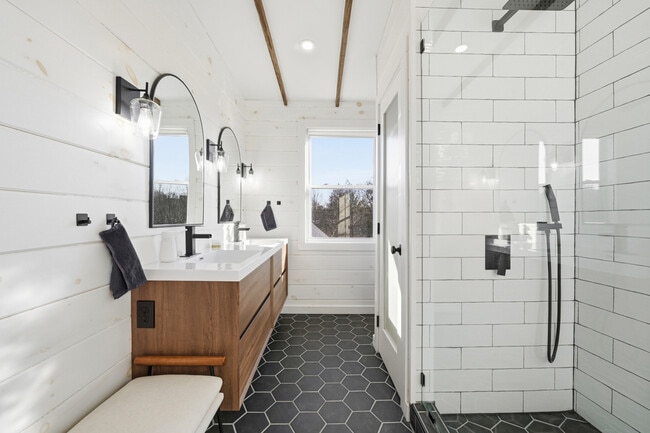 Building Photo - 1424 Macon Ave