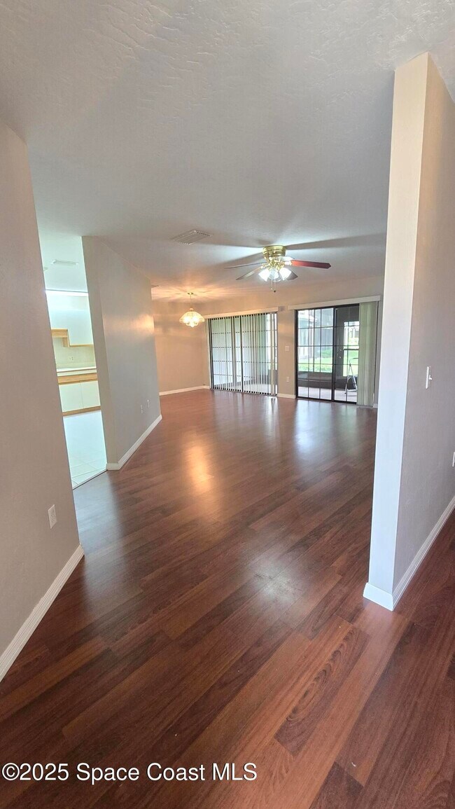 Building Photo - 816 Greenwood Manor Cir