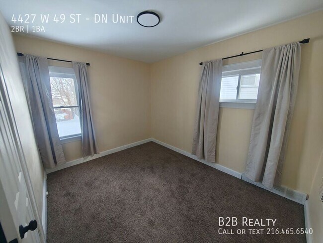 Building Photo - 4427 W 49th St