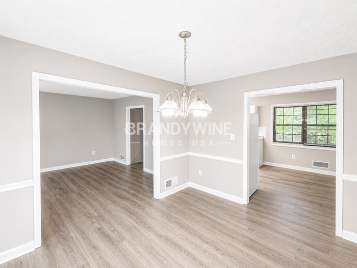 Building Photo - 7301 Fern Ct