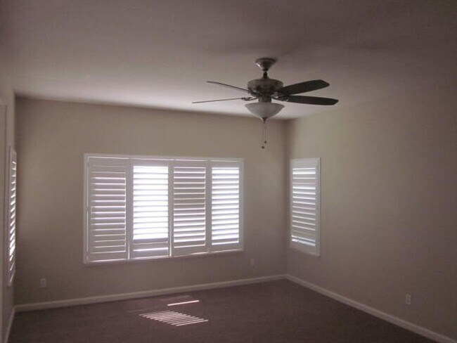 Building Photo - Great Home in a Wonderful Neighborhood in Tracy