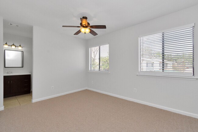 Building Photo - 12823 Briarwest Cir