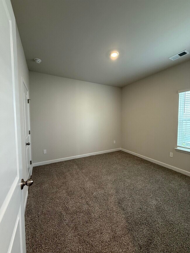 Building Photo - 4819 Hopespring St