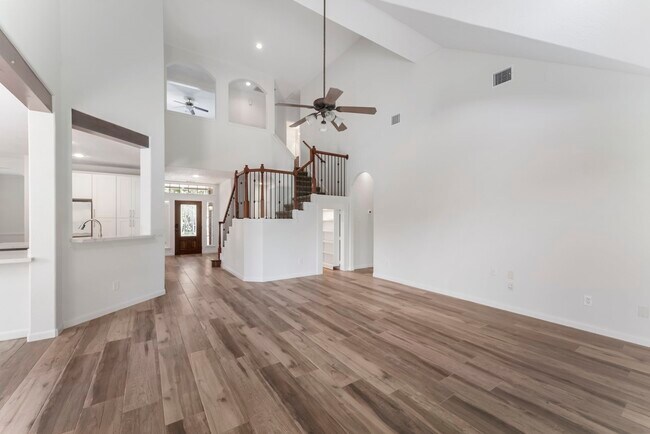 Building Photo - 2 Granite Path Pl