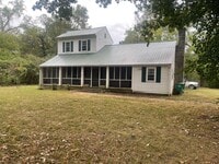 Building Photo - Updated farmhouse