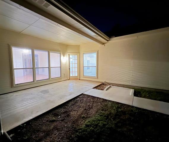 Building Photo - 705 Pine Lakes Dr