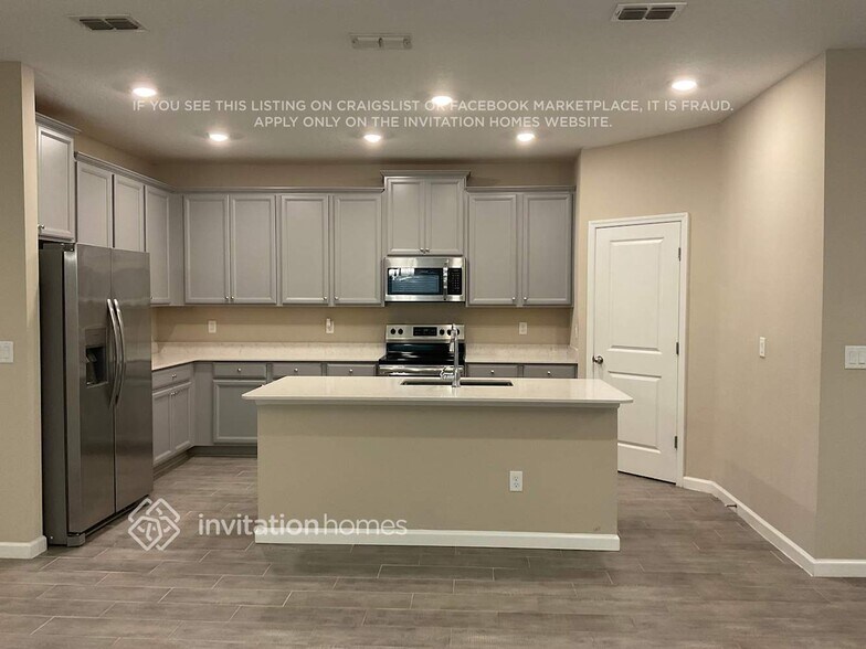 Building Photo - 9805 Lemon Balm Wy