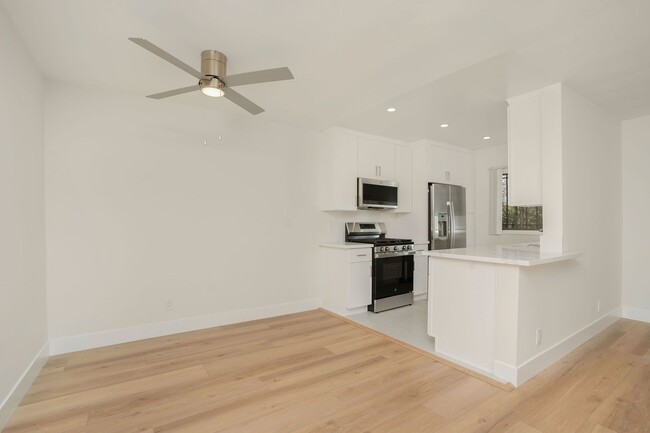 Dining area - Alcott Apartments