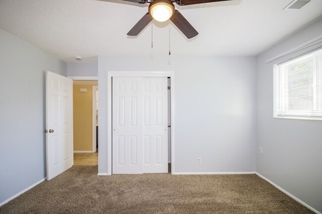 Building Photo - Cozy 2 Bed, 1 Bath Pet-Friendly Home with ...