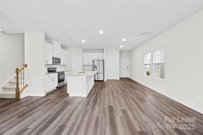 Building Photo - 1726 Braemar Vlg Dr