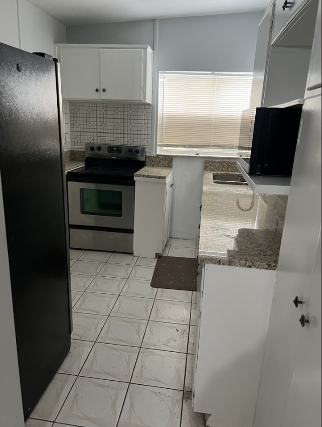 Building Photo - 232 Mercado Ave