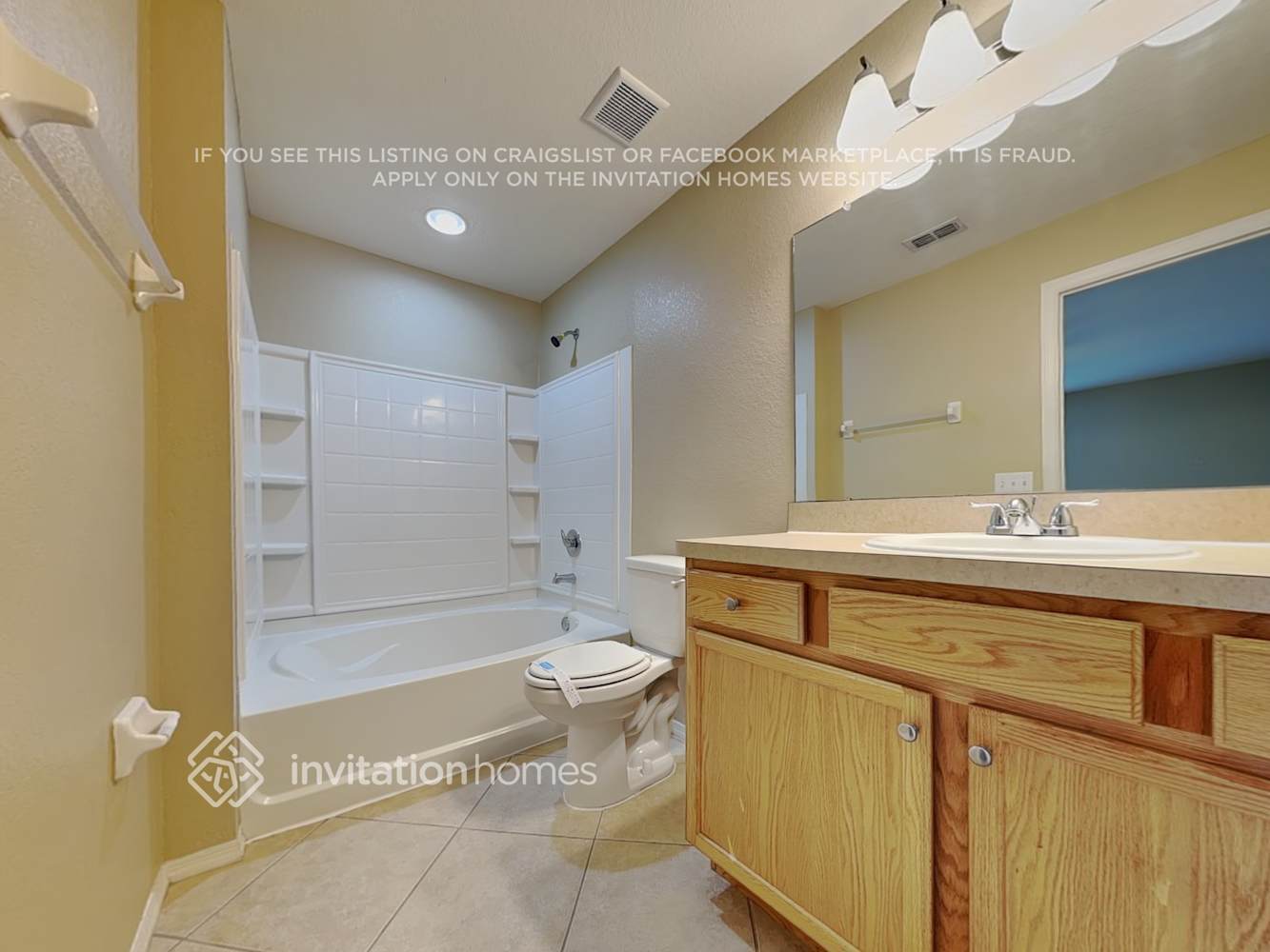 Building Photo - 6885 Heatherbrook Dr