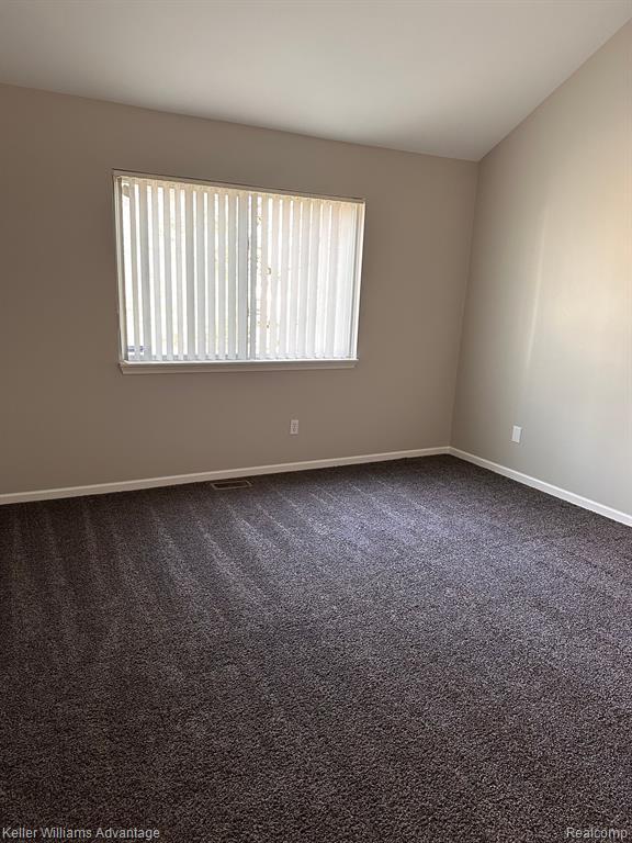 Building Photo - 28672 BAYBERRY Ct E