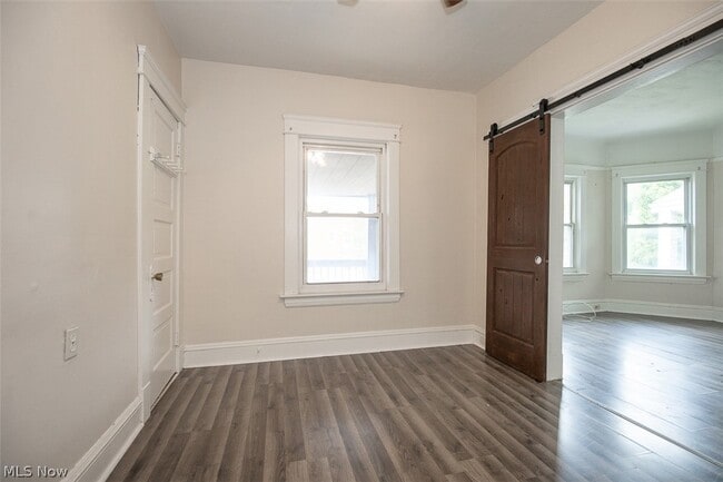 Building Photo - 1545 Coutant Ave