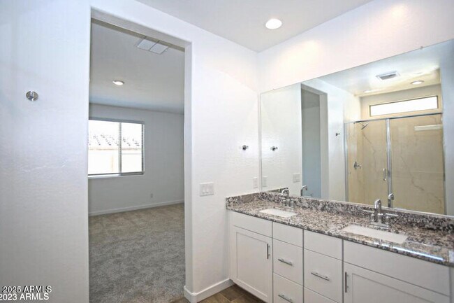 Building Photo - 2558 W Pecan Rd