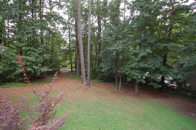 Building Photo - 3101 Janice Rd