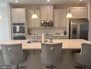 Building Photo - 7977 Independence Dr