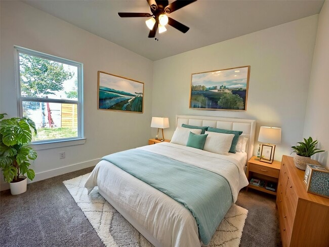 Building Photo - 243 Broadhurst Dr