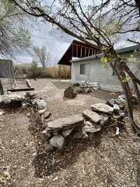 Building Photo - Location, Location, Location! Convenient t...