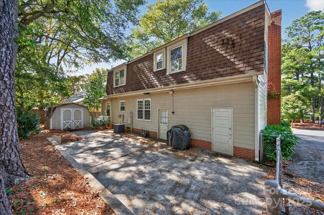 Building Photo - 10917 Blue Heron Dr