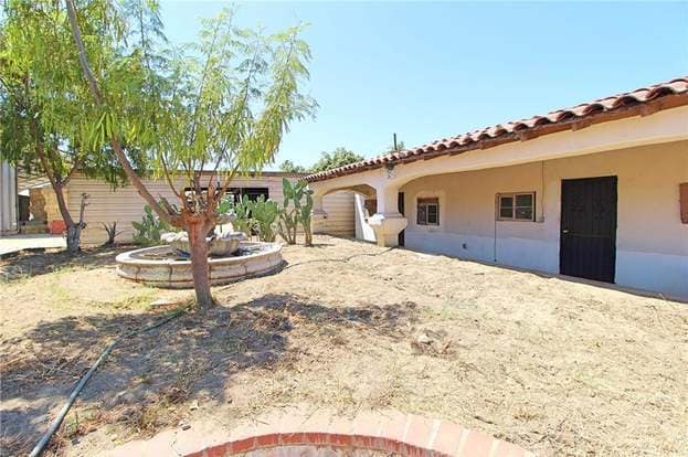 Building Photo - 7247 E Riverside Dr