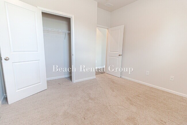 Building Photo - 5 Bedroom Home in Myrtle Beach