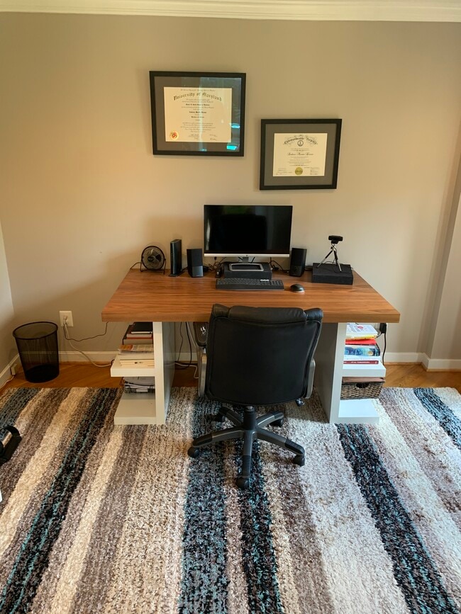 Building Photo - 10304 Snowpine Way