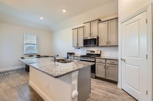 Building Photo - 10917 Ranchera Dr