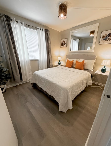 Building Photo - 2386 Velma Ave