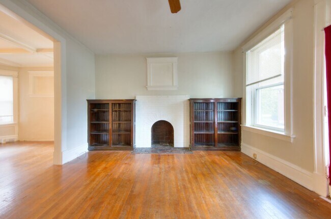 Building Photo - 3111 Portis Ave