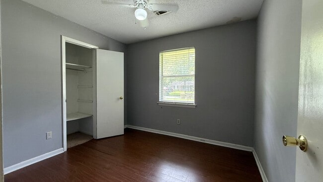 Building Photo - Charming 3-Bedroom Home in the Heart of Ri...