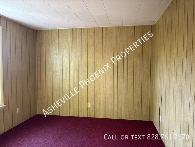 Building Photo - 31 Lucerne Ave