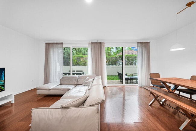 Building Photo - 21385 Marina Cove Cir