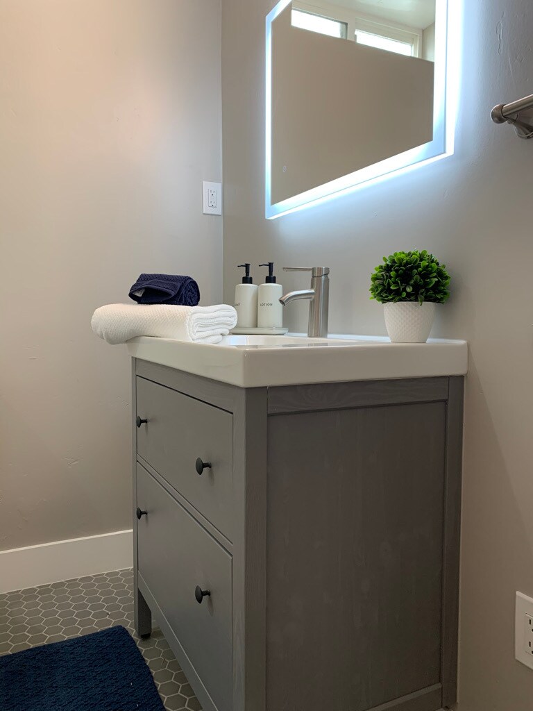 Building Photo - 4236 Cleveland Ave