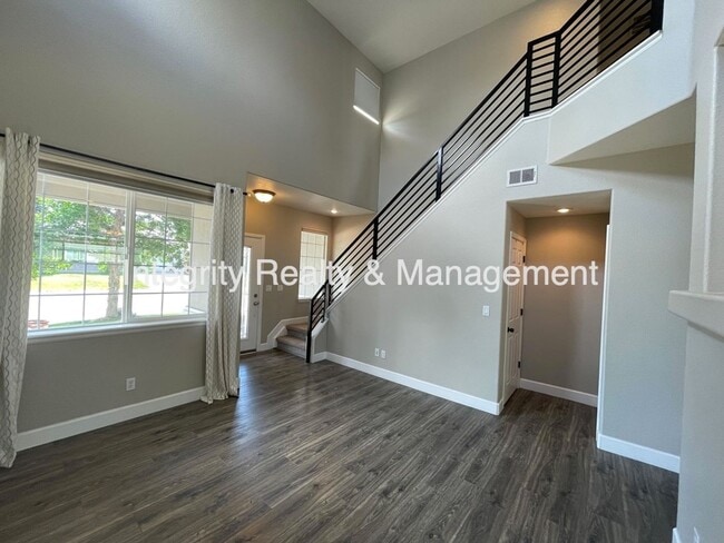 Building Photo - 10400 Tracewood Ct