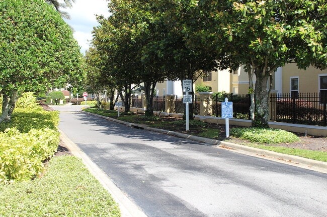 Building Photo - 2729 Maitland Crossing Way #208