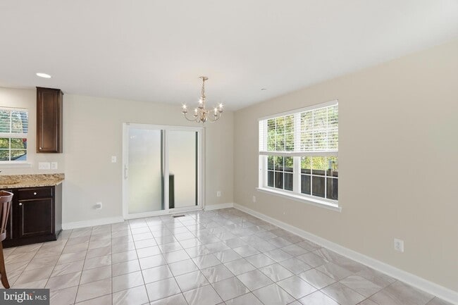 Building Photo - 410 Thelma Rd