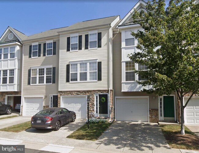Building Photo - 23052 Fontwell Square