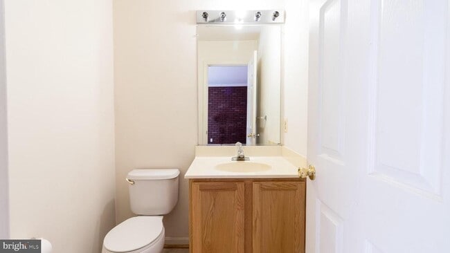 Building Photo - 45416 Baggett Terrace