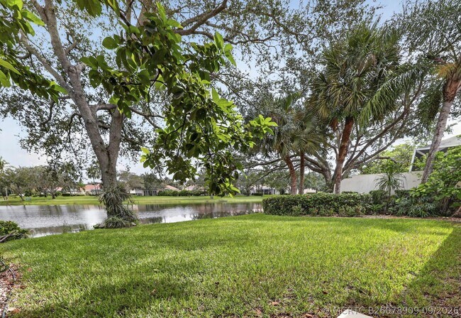 Building Photo - 2596 Irma Lake Dr