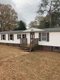 Building Photo - 116 Webber St