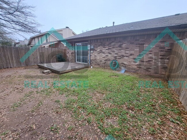 Building Photo - Spacious 2 Bedroom in Norman