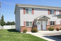 Building Photo - 2 Bed / 1.5 Bath Townhome - Idaho Falls