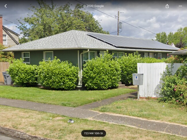 Building Photo - 1 Bedroom Apartment ~ Close to Campus ~ Cat Friendly