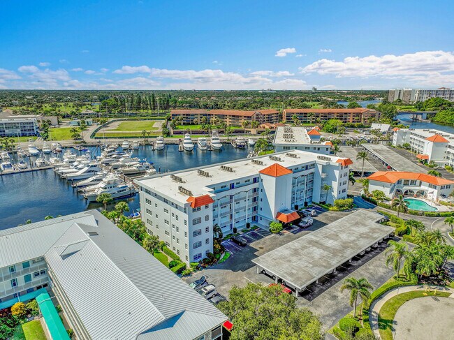 Building Photo - 29 Yacht Club Dr