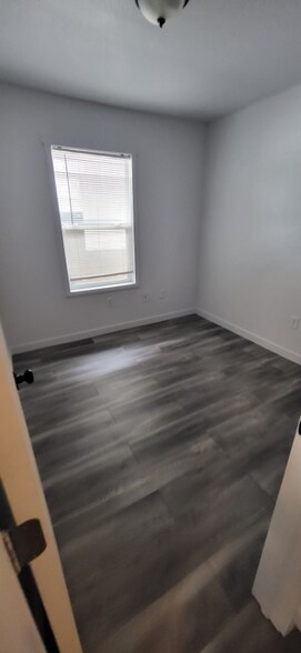 Building Photo - 318 N Tower Ave